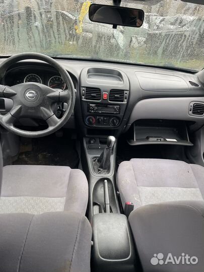 По запчастяи Ниссан Альмера 2004г. 1.5 инжектор