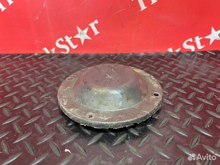 Крышка ступицы передней