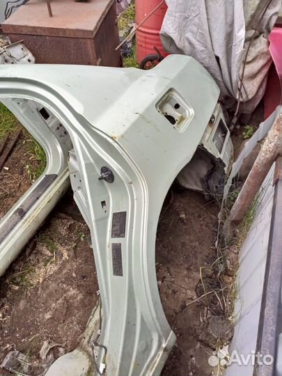 Заднее левое крыло хундай элантра 2006г