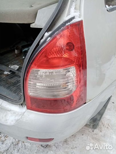 Задний правый фонарь LADA Kalina универсал