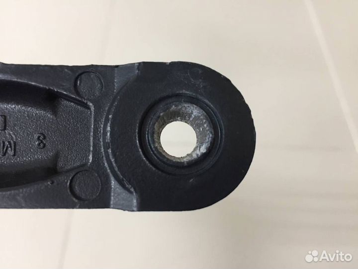 Поводок стеклоочистителя передний левый Volkswagen