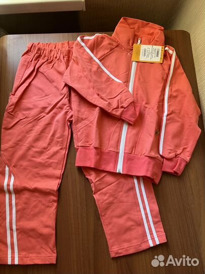 Комплект новой детской одежды на ребенка 3-4 года