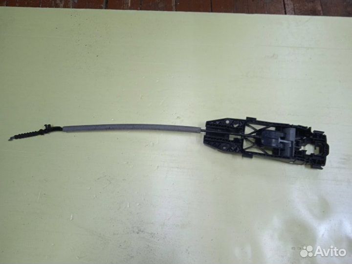 Кронштейн (корпус, держатель) ручки двери задний