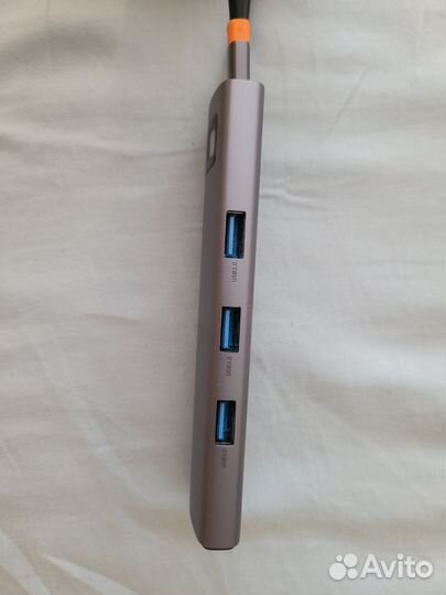 Usb type-c hub 8 in 1