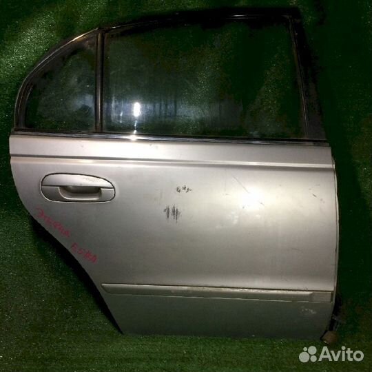 Дверь задняя правая Mitsubishi Eterna E52A Серебро