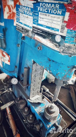 Наклепка тормозных колодок