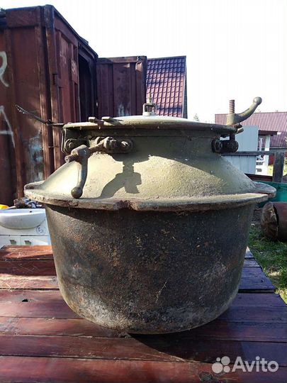 Казан чугунный к полевой кухне 75л., СССР