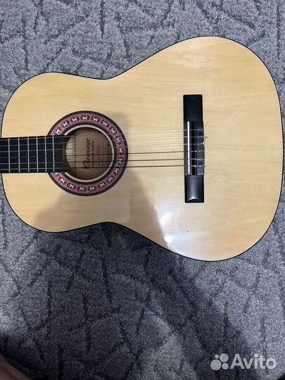 Классическая гитара шестиструнная