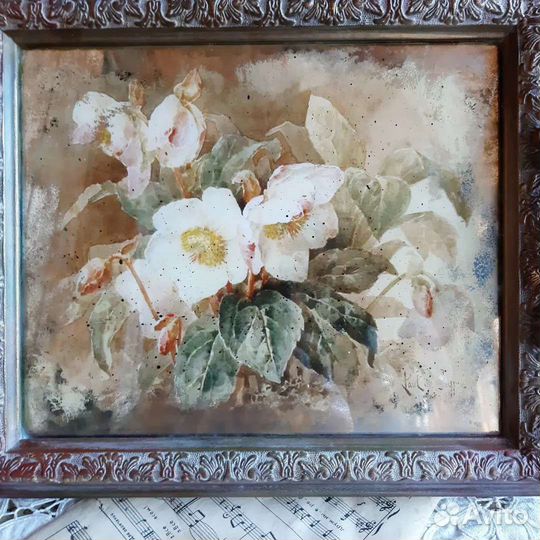 Поднос на ножках