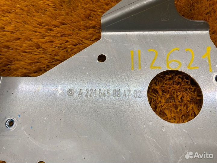 Кронштейн блока управления камерой Mercedes-Benz