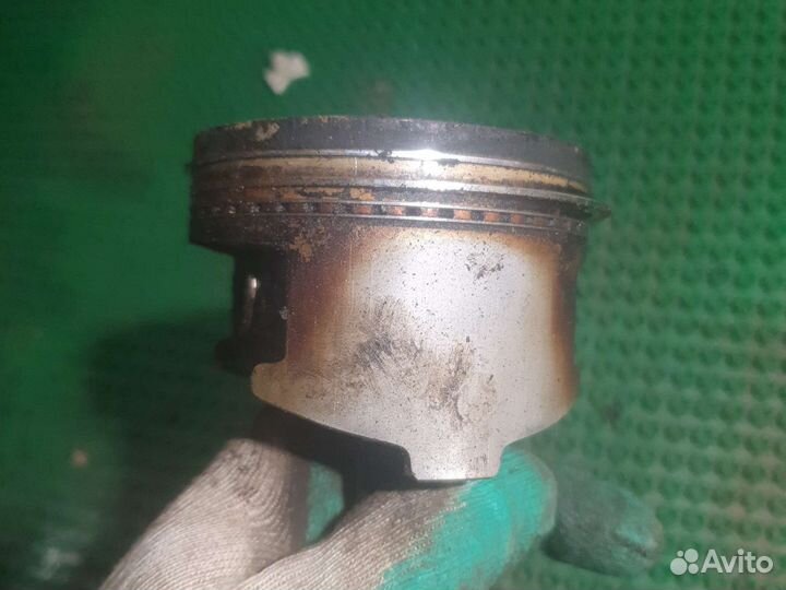 Поршень с шатуном Додж Караван 3.0