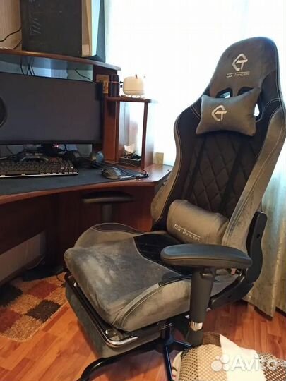 Компьютерное игровое кресло геймерское с массажем