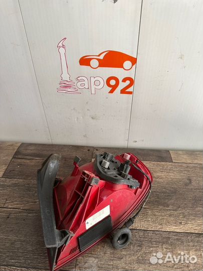 Стоп-сигнал левый Audi A4 8K cdhb 1.8 2008