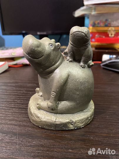 Статуэтка бегемоты серая