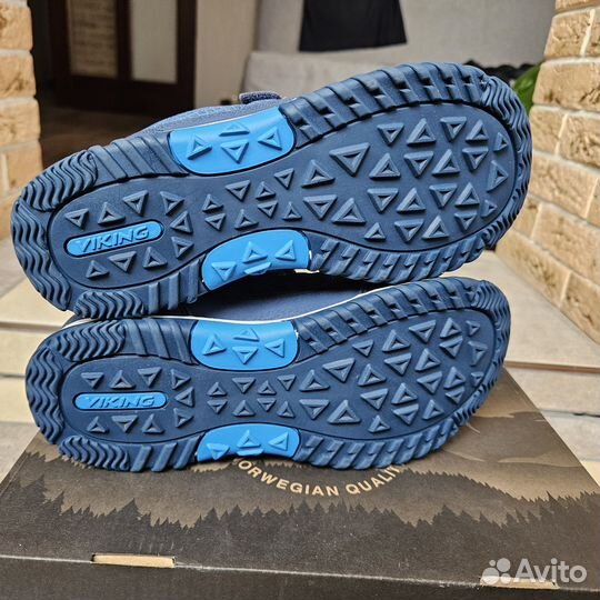 Viking новые кроссовки 34 размер
