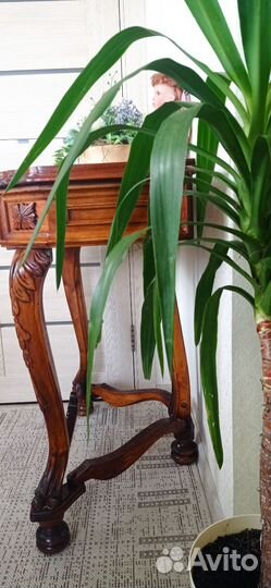 Консольный столик