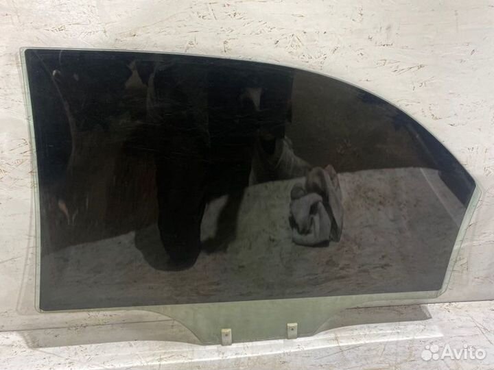 Стекло двери заднее правое Kia Spectra седан S6D