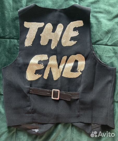 Костюмный жилет