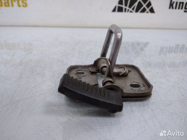 Крюк замка капота Volkswagen Passat B8 3G2 до