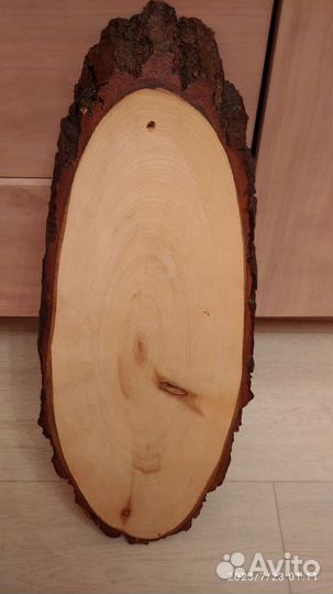 Картина на срезе дерева Зимний лес