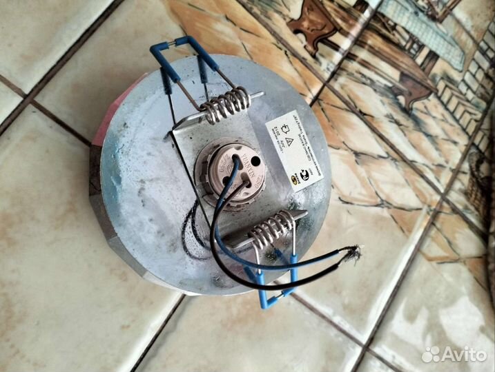 Встроенный точечный светильник