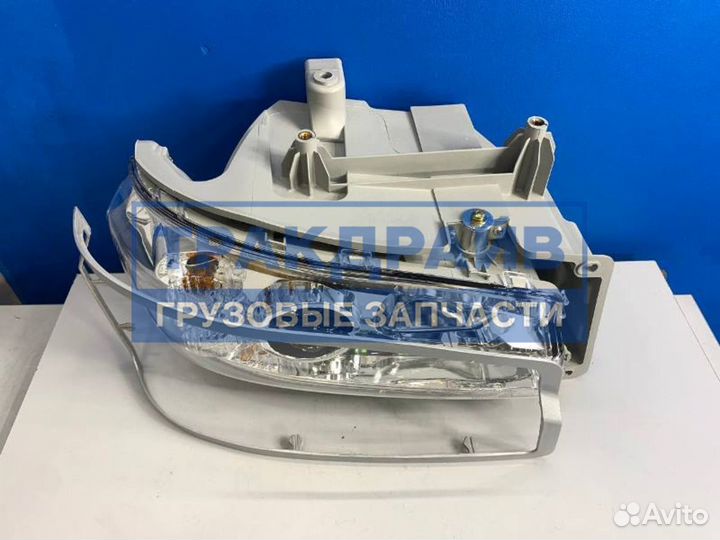 Правая фара Хово А5