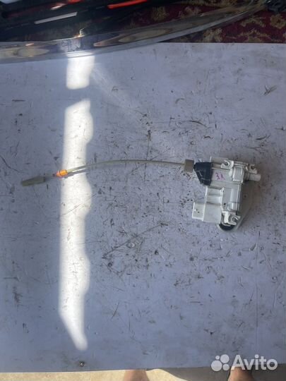 Доводчики двери задней левой bmw x5 f15