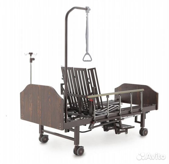 Медицинская кровать с матрасом