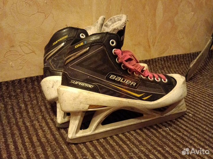 Коньки вратарские