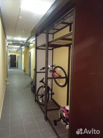 Шкаф ролетный для гаража и парковок