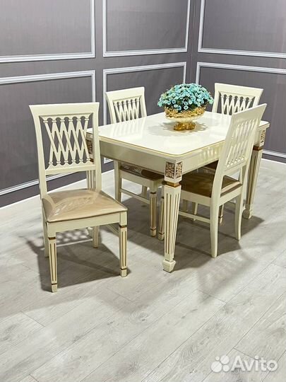 Столы и стулья. в наличии