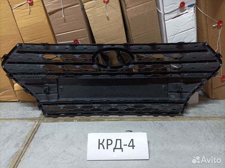 Решетка радиатора Хендай Солярис