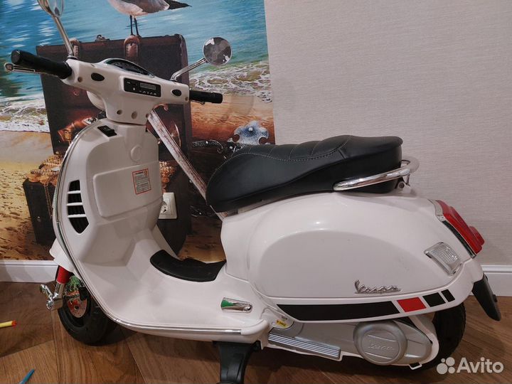 Электромотоцикл vespa PX, цвет белый