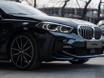 BMW 1 серия, 2019, с пробегом, цена 2 990 000 руб.