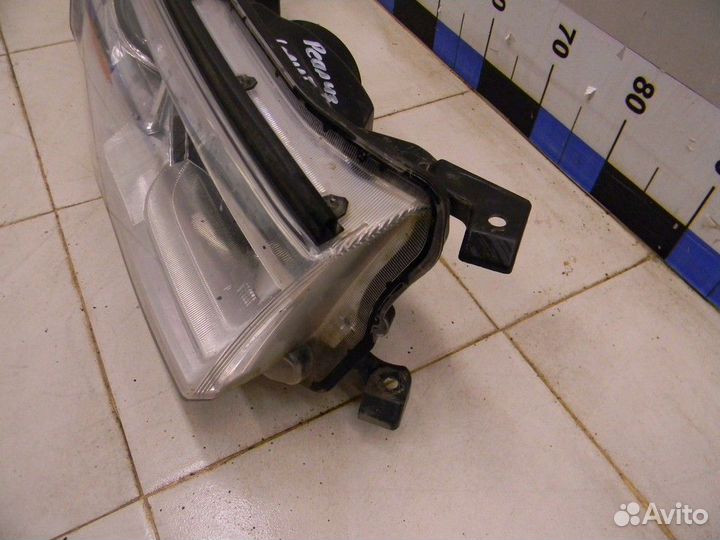 Фара правая Highlander III 2013