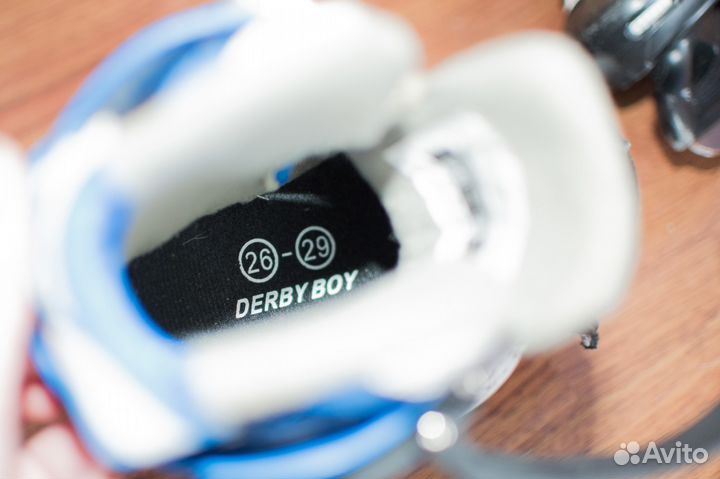 Коньки хоккейные р-р 26-29