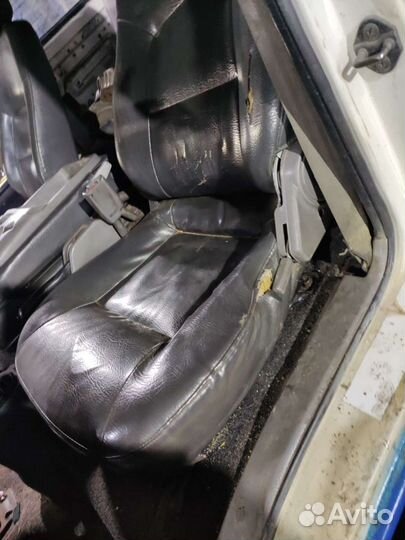 Водительское сидение Kia Bongo 2 frontier