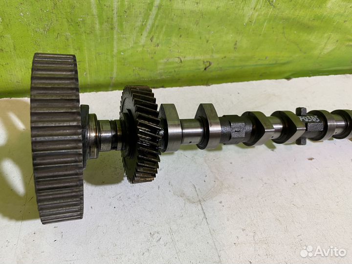 Распредвал выпускной впускной Lifan Breez Smily