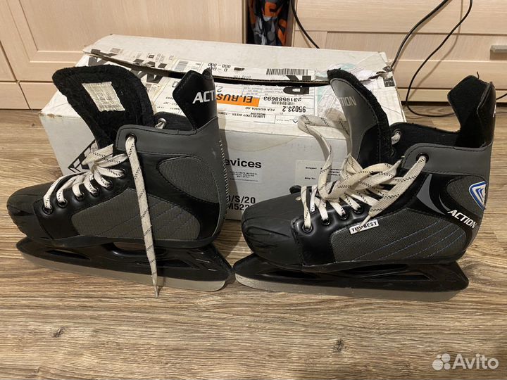 Коньки подростковые