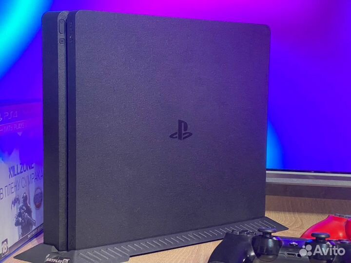 Ps4 slim 1Tb+ 3геймпада+Gta 5