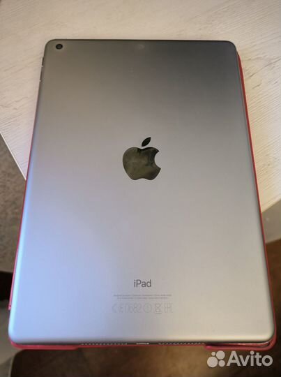 iPad 5 поколения (2017)