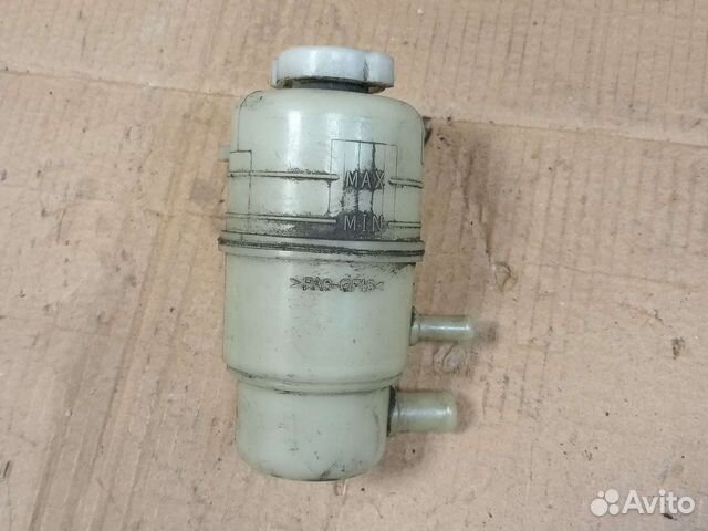 Бачок гур Mitsubishi Lancer 10