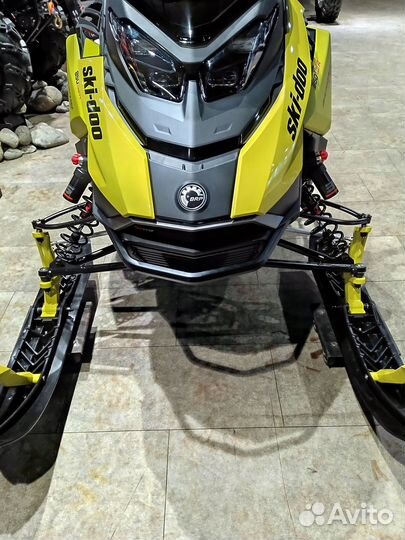 Ski Doo Backcountry X 850 E TEC Turbo R