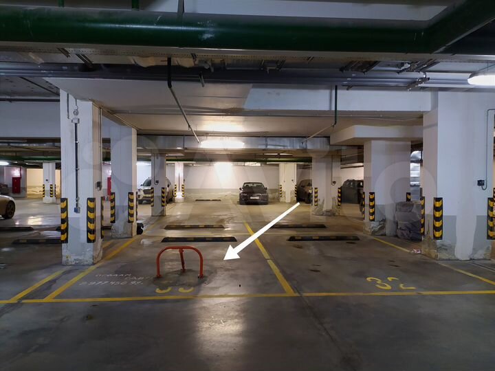 Машиноместо, 18 м²