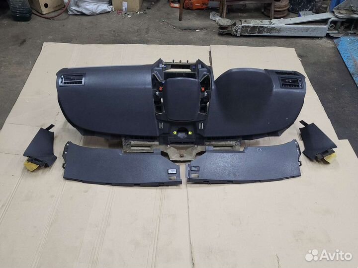 Торпедо (панель) Opel Zafira B 2005-2012