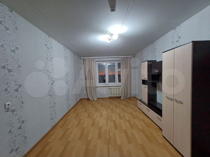 2-к. квартира, 55 м², 6/9 эт.