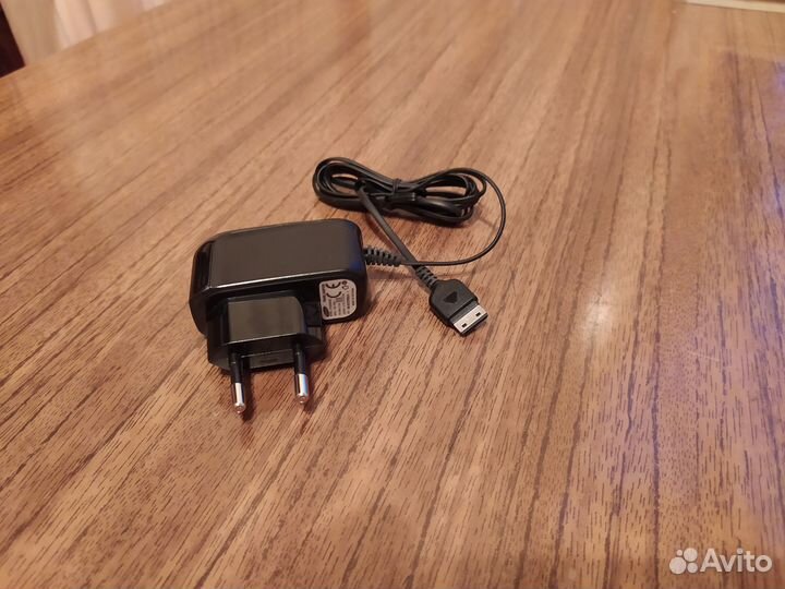 Зарядка samsung ETA3S30EBE