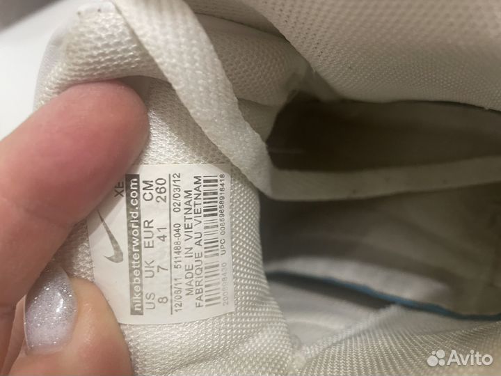 Продаю кроссовки