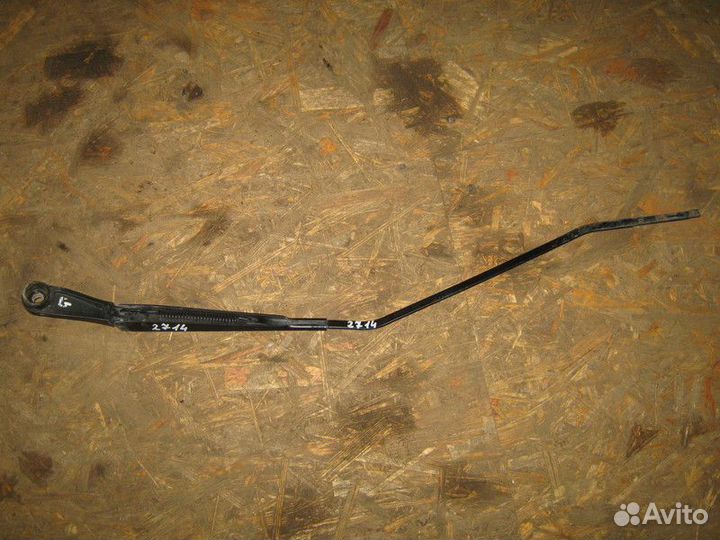 Поводок стеклоочистителя передний Renault Grand Sc