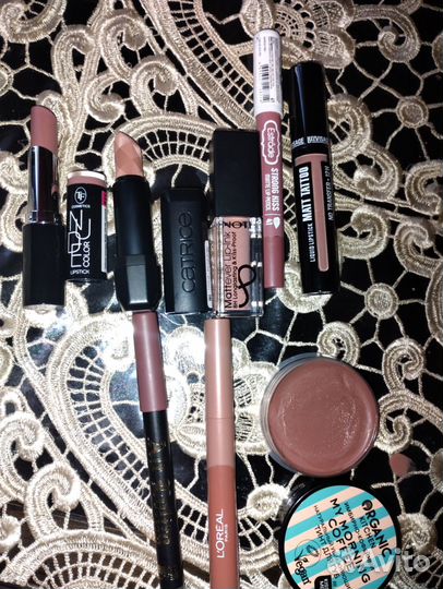 Набор косметики пакетом